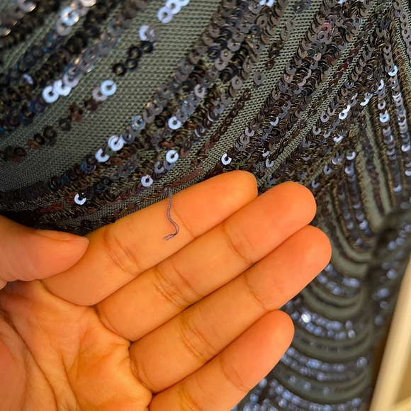 Was perfect for Xmas party. Dark teal. Sm snag on front as shown. Dry cleaned. - Picture 4 of 5